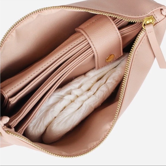 Pre Owned Fawn Design in Warm Blush Color Clutch Bag & Changing Mat - Picture 2 of 9